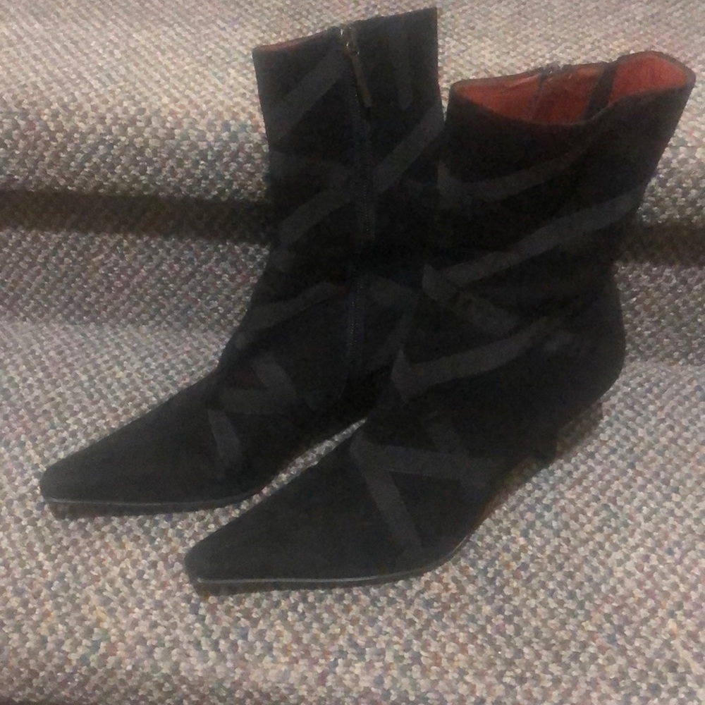 Donald pliner boots